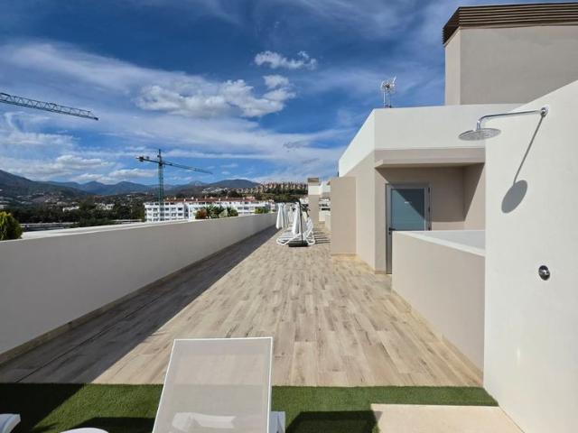 Top Floor Apartment in La Campana