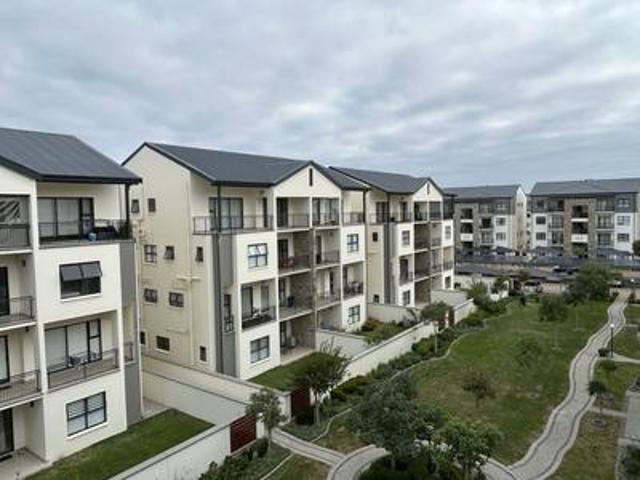 top floor one bedroom with separate.