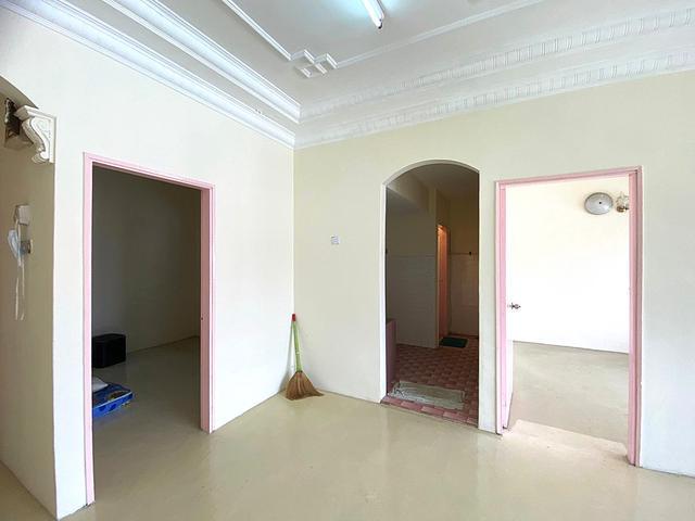 Top Floor ROI 7 Taman Daya Kepong Walk Up Flat Nearby Selayang