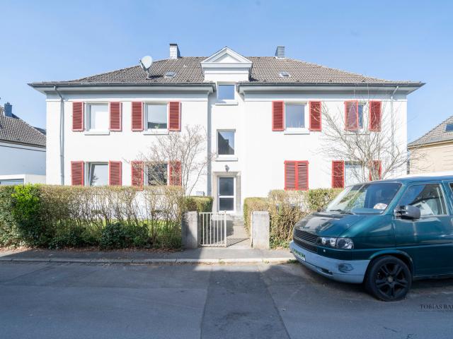 Top Kapitalanlage mit Ausbau Potenzial: Starkes Mehrfamilienhaus in prominenter Lage Mülheim Saarn