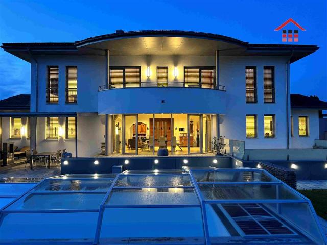 TOP: ID 945 Exklusive Villa in Vöcklabruck!