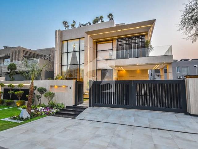 Top Of Line 1 Kanal Ultra Modern Design Bungalow For Sale Top Location Near To DHA Raya Fairways Commercial