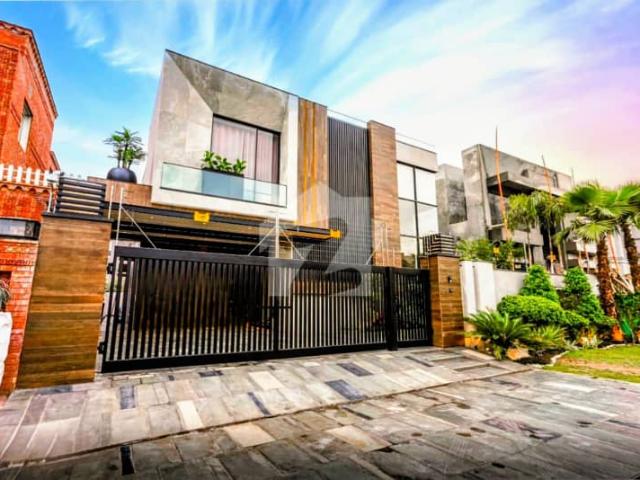Top Of Line 1 Kanal Ultra Modern Design Bungalow For Sale Top Location Near To DHA Raya Fairways Commercial
