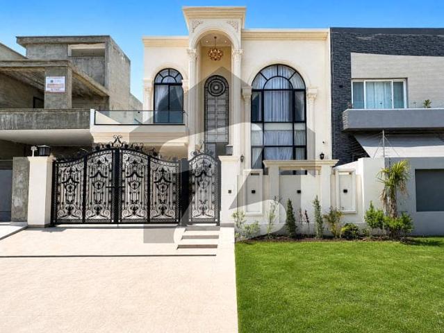 Top Of Line Brand New 10 Marla Luxury Bungalow Design By Reputed Architect Hot Location