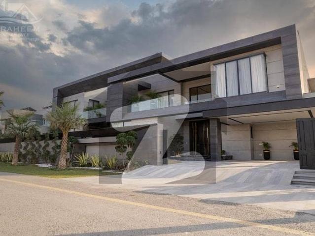 Top Of Line Modern Bungalow Prime Location Near To Park And Commercial JALAL SONS