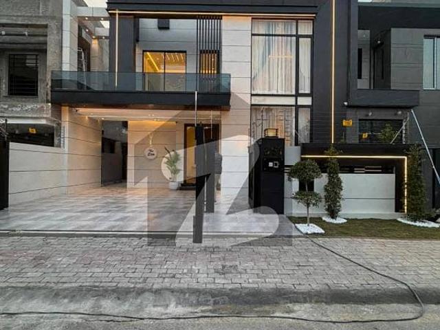 Top of the line imported a+ construction house on ideal loaction
