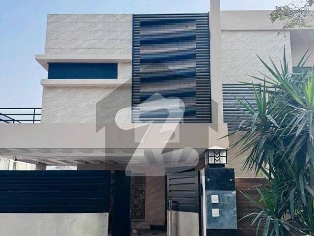 Top location 1 kanal beautifull design super hot located bungalow is available in the h block of dha phase 6 lahore