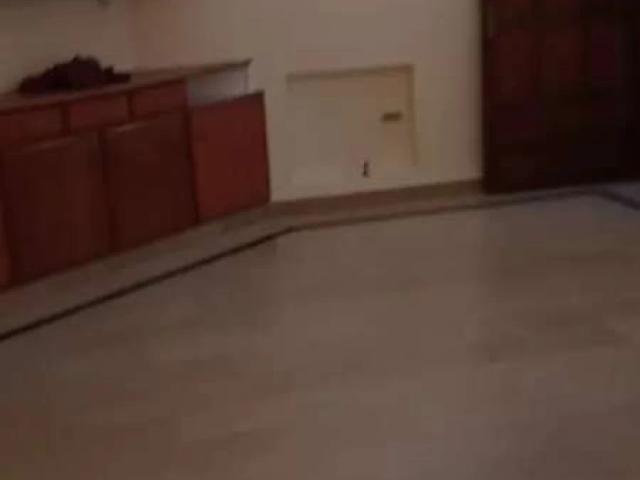 Top Location Kenal Upper Portion available in main cantt Lahore Cantt ID 62658