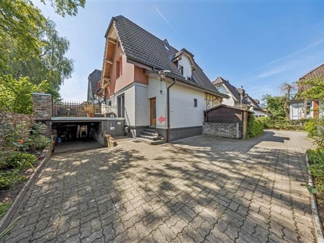 Top Lage für Familien – Schule und Kindergarten nebenan!