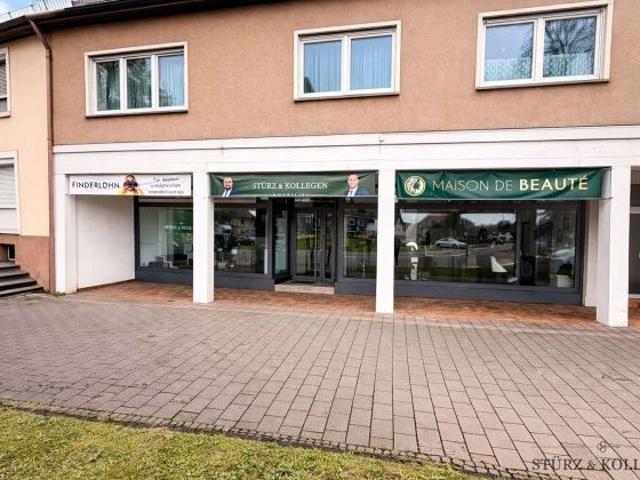 Top Lage in Lahr: Repräsentative Ladenfläche mit großer Glasfront