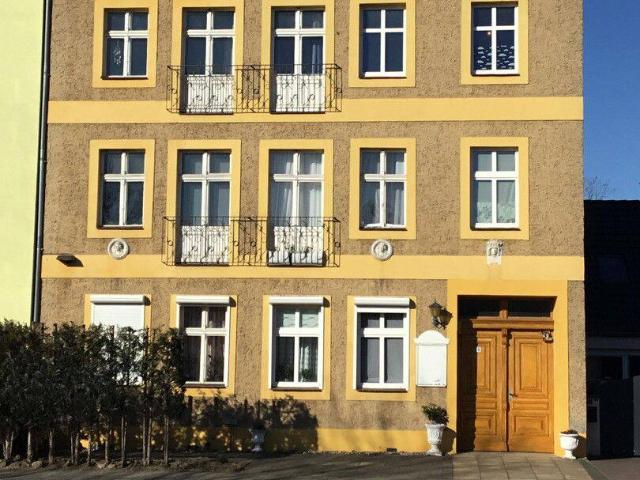 Top Lage Mehrfamilienhaus mit Hintergebäude