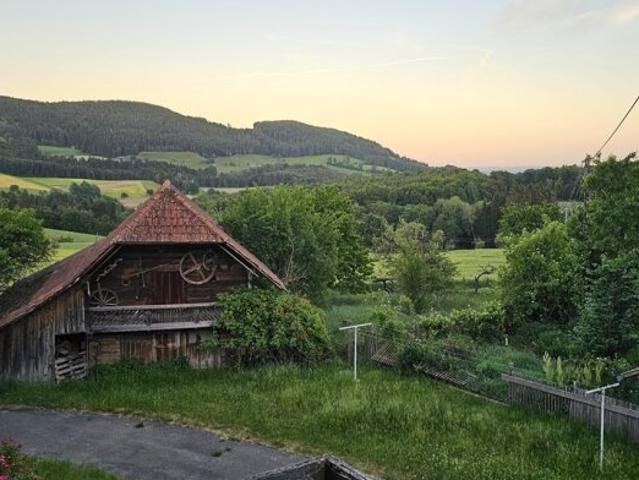 32 Hektar landwirtschaftliches Anwesen in herrlicher sonnigen Alleinlage!
