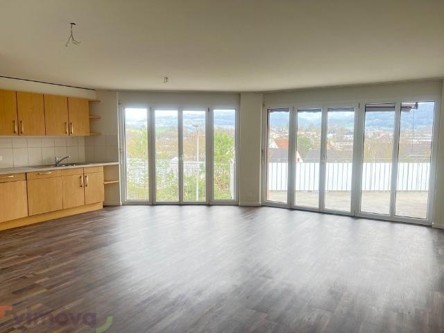 Top living comfort in a popular residential area in Laufen