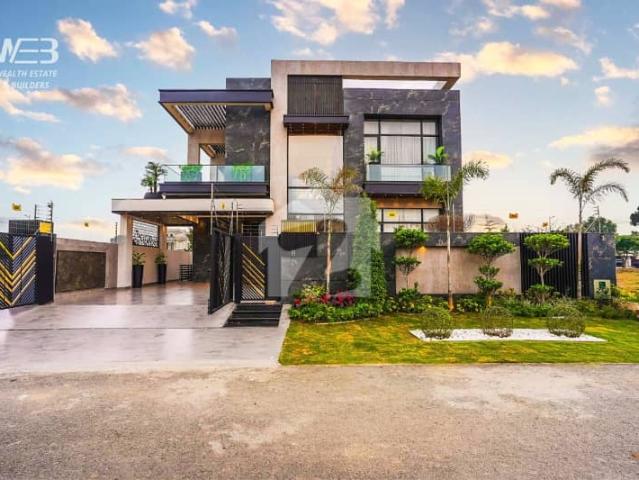 Top Luxury Designed 1 Kanal Furnished Villa In DHA Phase 7 For Sale