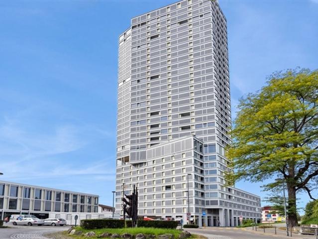Top.Modern.Einzigartig= Bäretower