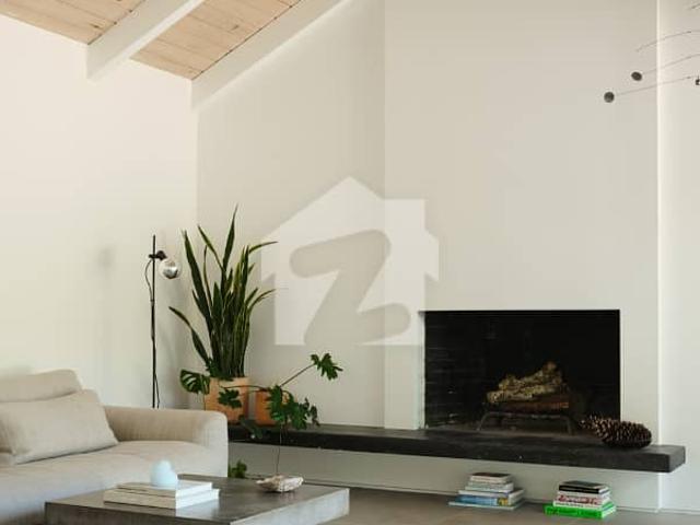 Top Notch Location 1000 Yards Bungalow For Sale Situated In Close Proximity To Karsaz And Shahra E Faisal In A Quite And Peaceful Street KDA Scheme 1A / Extension