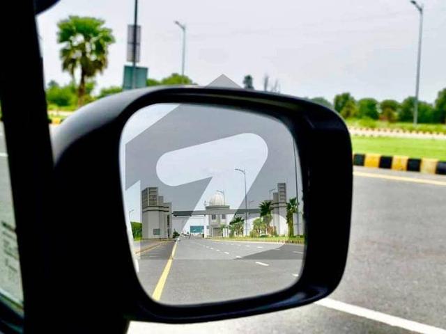 Top Notch Location 10 Marla Possession Plot Srounded By Beautiful Houses