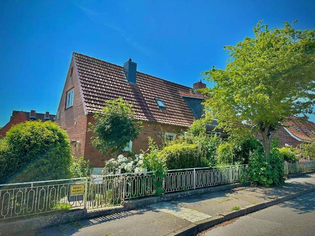 top saniert, mehr Platz als gedacht, traumhafter Garten