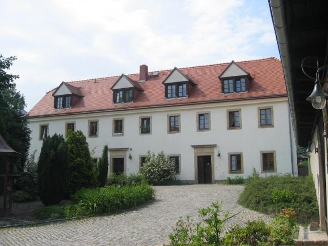 Top saniert mit Garten und Terrasse in idyllischer Lage MIETEN
