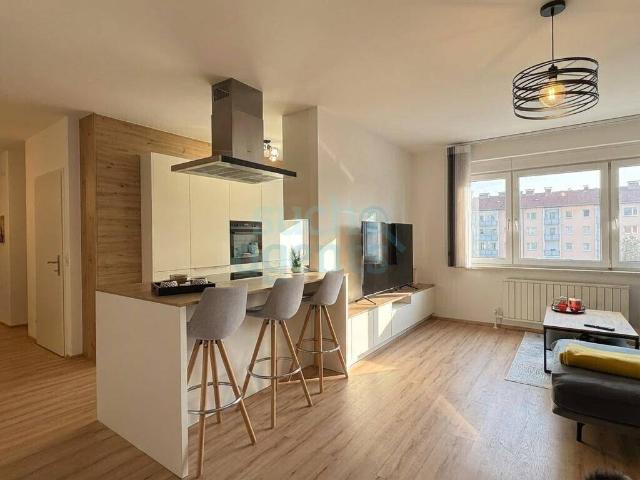 Top sanierte 4 Zimmer Wohnung mit perfekter Raumaufteilung in St. Martin