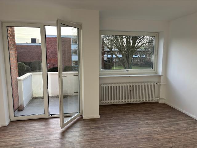 Top sanierte, helle 1 Zimmer Wohnung