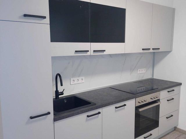 TOP Sanierte Wohnung im Zentrum von Schwechat