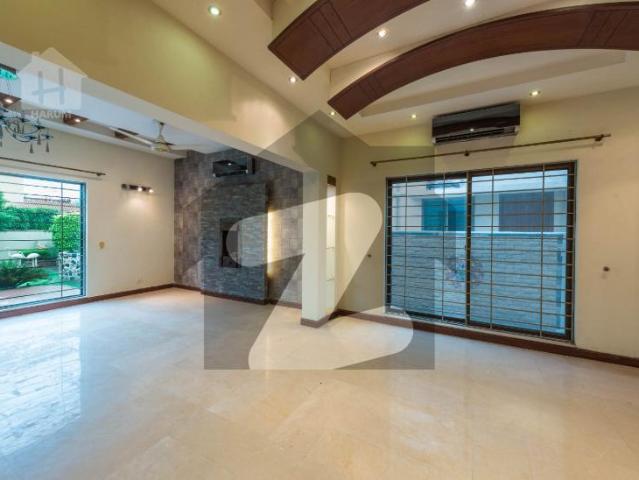 Top quality spanish designed bungalow available for sale dha phase 4 block ff