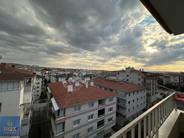 Topçu Mahallesinde Panoramik Manzaralı Masrafsız 3+1 Daire