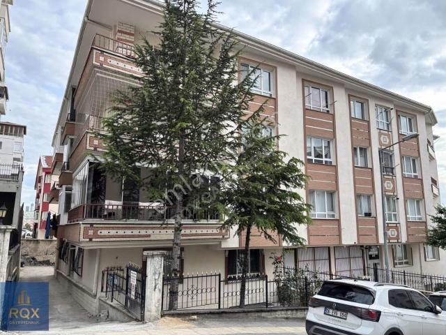 Topçuda Bağımsız Mutfak Geniş Oturum Ferah Satılık 3+1 Daire
