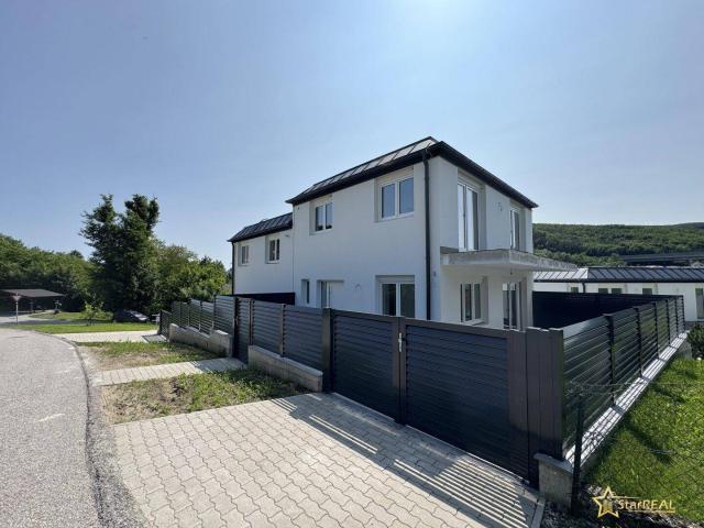 TOP ZENTRUMSLAGE. EXQUISITES 5 ZIMMER ZIEGELHAUS! 2 BÄDER 3 TOILETTEN. EDLE AUSSENANLAGEN. PROVISIONSFREI für den Käufer
