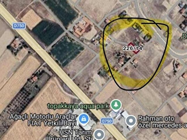 TOPAKKAYA MAHALLESİ FİAT KARŞISI SATILIK PARSEL