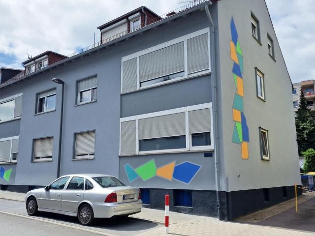 TOPANGEBOT A1 * Ihr Mehrfamilienhaus Seckbach mit 9 Wohnungen, 9 Garagen, Doppelgarage Lager, Pkw Stellplätzen.