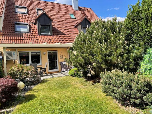 Topgepflegtes Reihenmittelhaus an einer Grünanlage