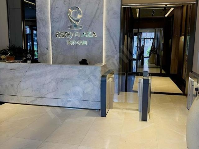 Topkapı Cevizlibağ Asoy Plaza Ön Güney Cephe Kiralık Ofis