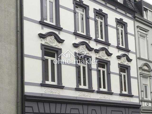 Toplage Rüttenscheid Altbautraum mit Balkon, Kamin & Stellplatz möbliert mit Einbauküche in Essen