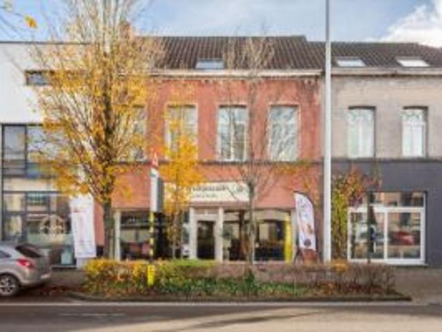 Toplocatie hartje Maria ter Heide, handelspand met woon.