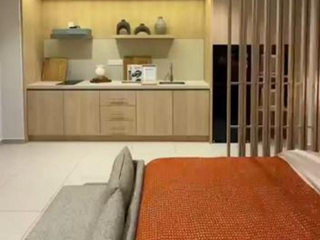TOPLower price get freehold with Seaview duelkey unit and bathtub