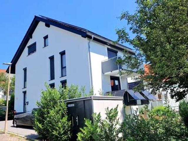 Topmodern sofort beziehbar !