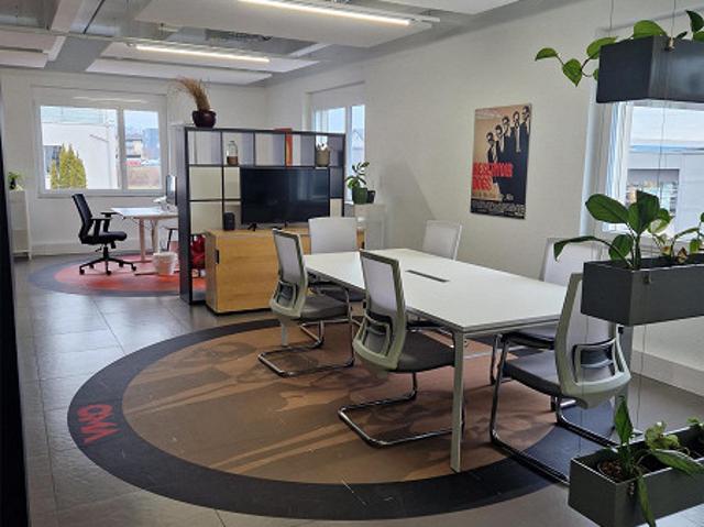 Topmoderne Büro /Praxisräume auch Gesamtfläche