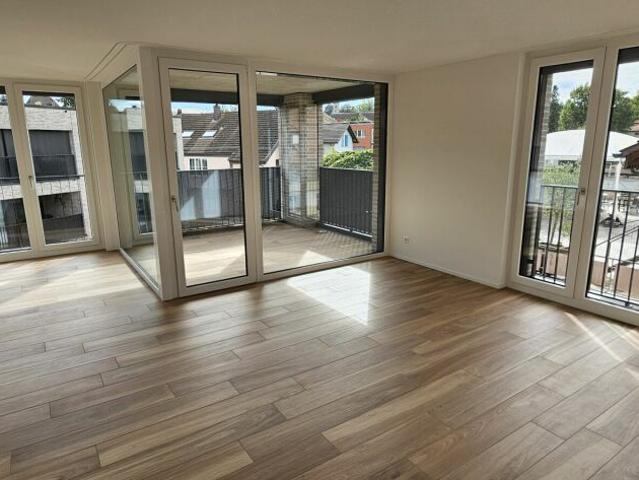Topmoderne 2.5 Zimmerwohnung in unmittelbarer Nähe zum Bahnhof