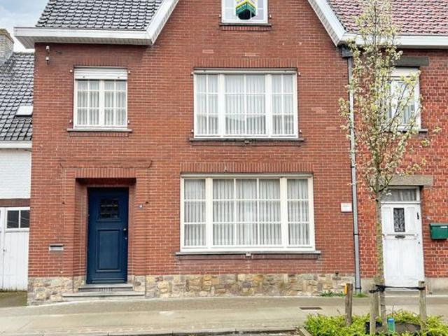 Topper! Karaktervolle burgerwoning met zonnige tuin !