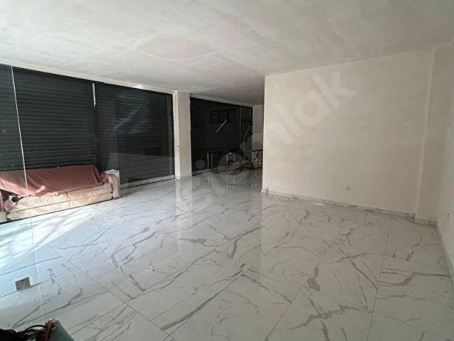TOPRAK İNŞAAT & EMLAK'TAN BEŞTELSİZDE MERKEZİ KONUMDA MEYDANA YAKIN KÖŞEBAŞI 152m2 SIFIR DÜKKAN