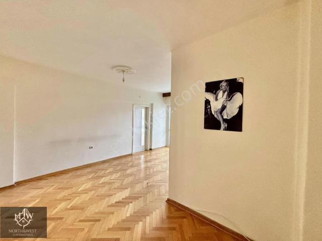 Topraklık Mahallesi Çamkoru Caddesi Katta 3+1 Satılık Daire