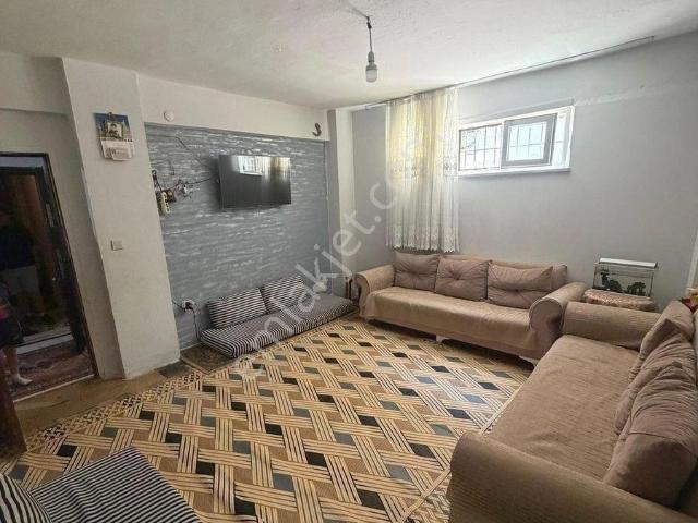 Torunlar Gayrimenkulden Satılık 2+1 Kat Mülkiyetli Bodrum Kat Da