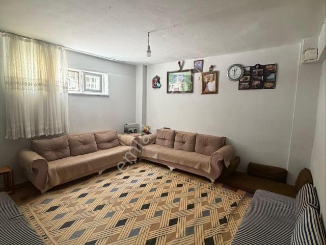 Torunlar Gayrimenkulden Satılık 2+1 Kat Mülkiyetli Bodrum Kat Daire