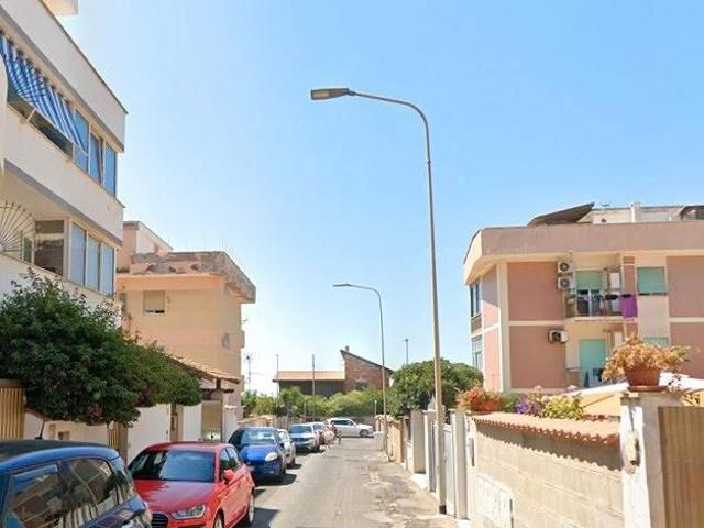Torvaianica accogliente trilocale ammobiliato