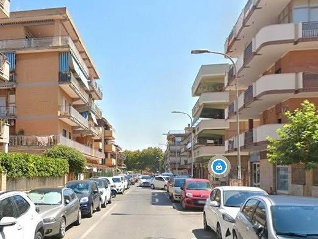 Torvaianica accogliente trilocale arredato