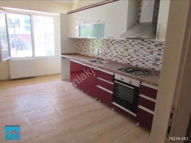 Torbalı Ayranclarda Ana Yol Üzerinde Site İçinde 120 M2 2 Banyolu Kiralık 2+1 Daire