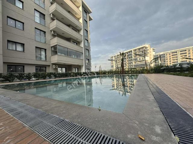 Torbalı Da İzban Yakını Havuzlu Site İçinde Kiralık 2+1 Daire