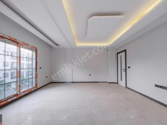 Torbalı Kipa Avm Arkası – Havuzlu Sitede 3+1 Sıfır Daire